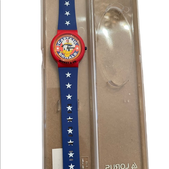 Vintage Lotus Mickey & Co Disney Captain Donald watch NWT in box! - Picture 7 of 10